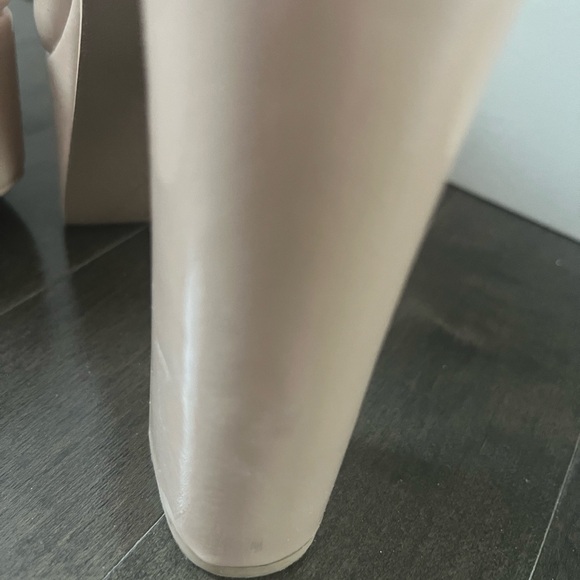 Call it Spring Kamilia Block Heels - Beige US size 6 (discontinued ! ) - Picture 2 of 7